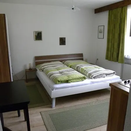 Haus Renate ليرموس