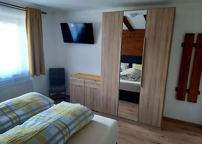 Haus Renate アパート *